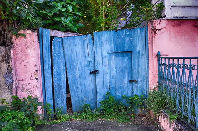 colorful door antigua