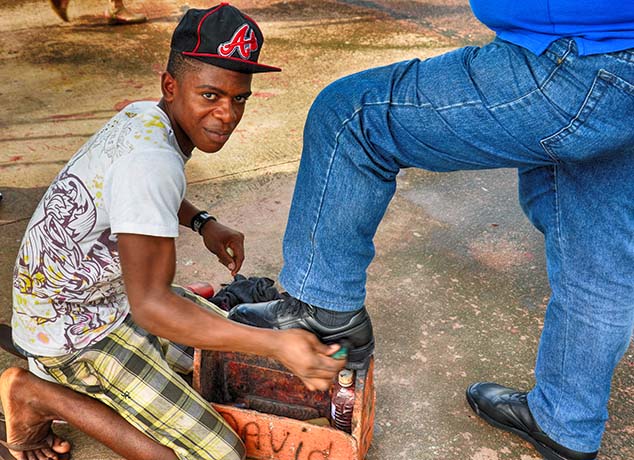 samana shoe shine