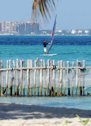 windsurfer isla mujeres
