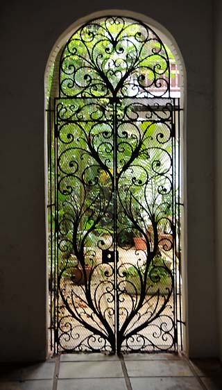 patio door in san juan