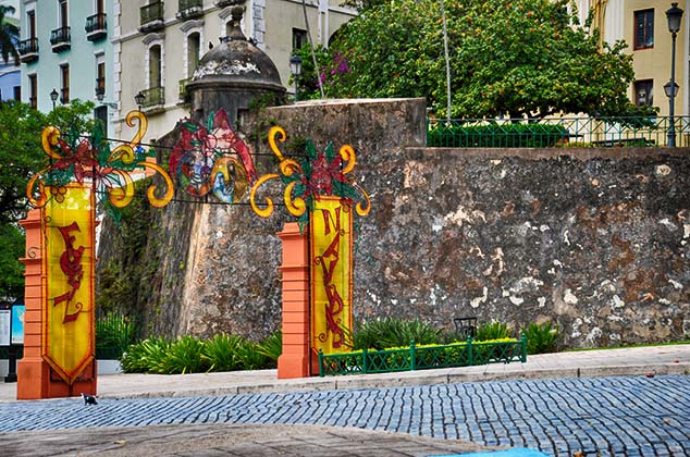 gate old san juan