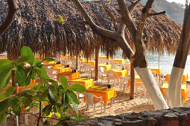 beach cafe huaulco mexico