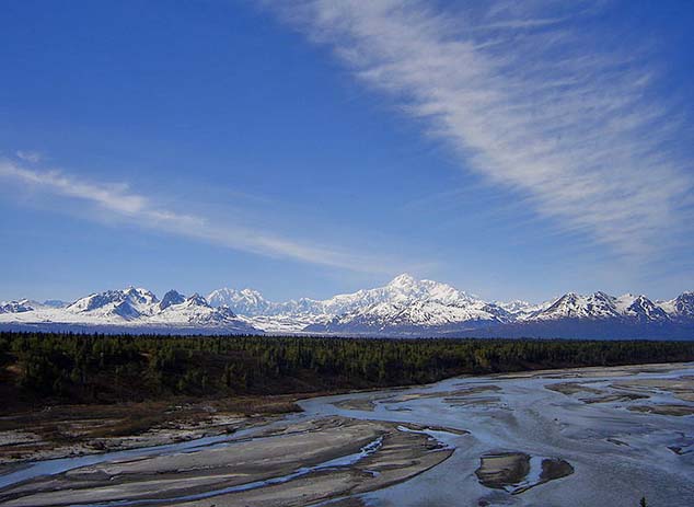 alaska mountain range