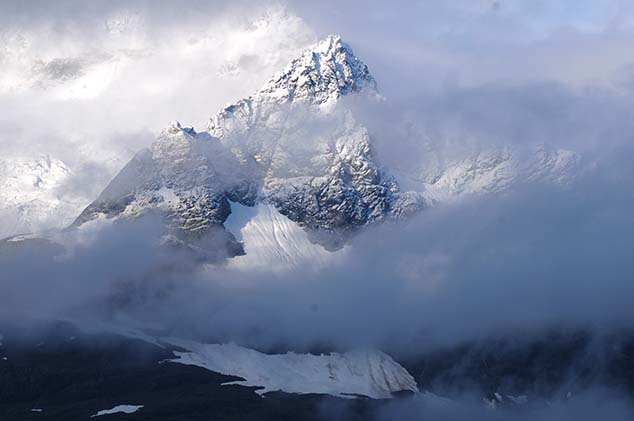 glacier bay mountain