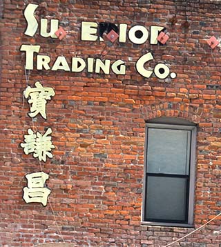 Chinatown sign