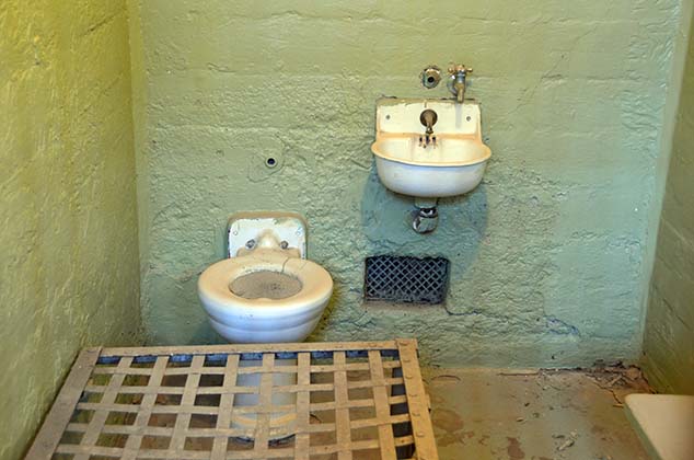 alcatraz cell