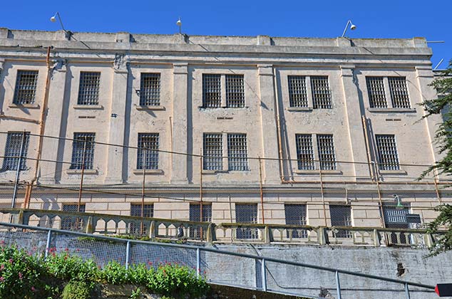 alcatraz walls