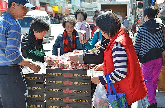 Chinatown street vendor