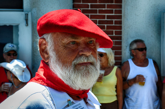 hemingway look alike key west