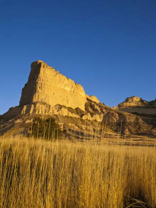 Morning Light Greets Eagle Rock at Scotts Bluff National Monument, Nebraska, Usa