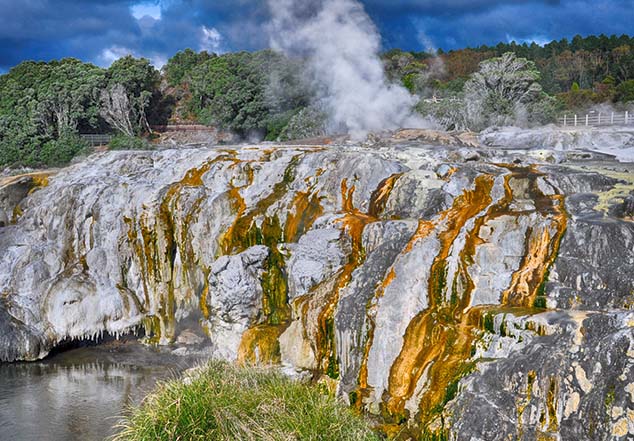 sulfur smell rotorua
