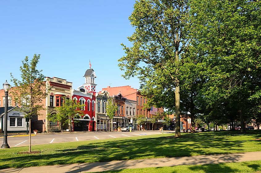 Downtown street in Medina, Ohio.
